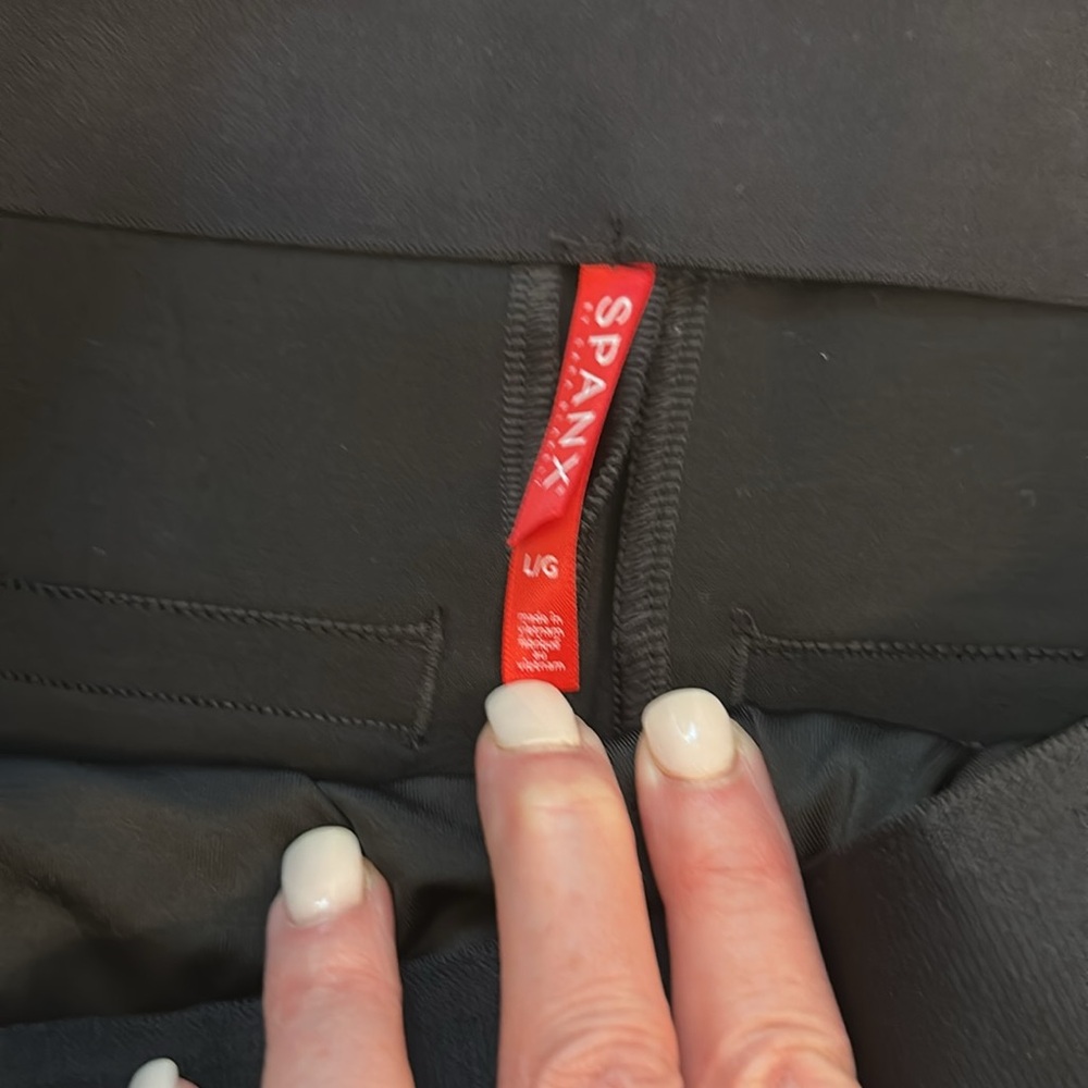 SPANX Black Leggings - Picture 3 of 4
